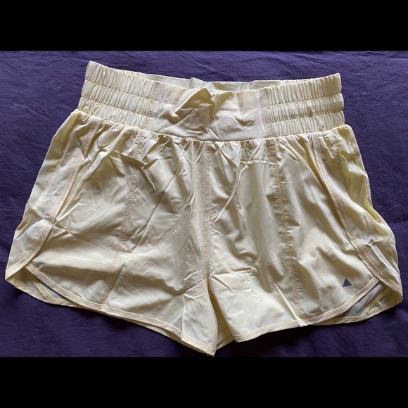 Balance Athletica Harmony 2.0 Breeze Shorts-Ray - Picture 3 of 5